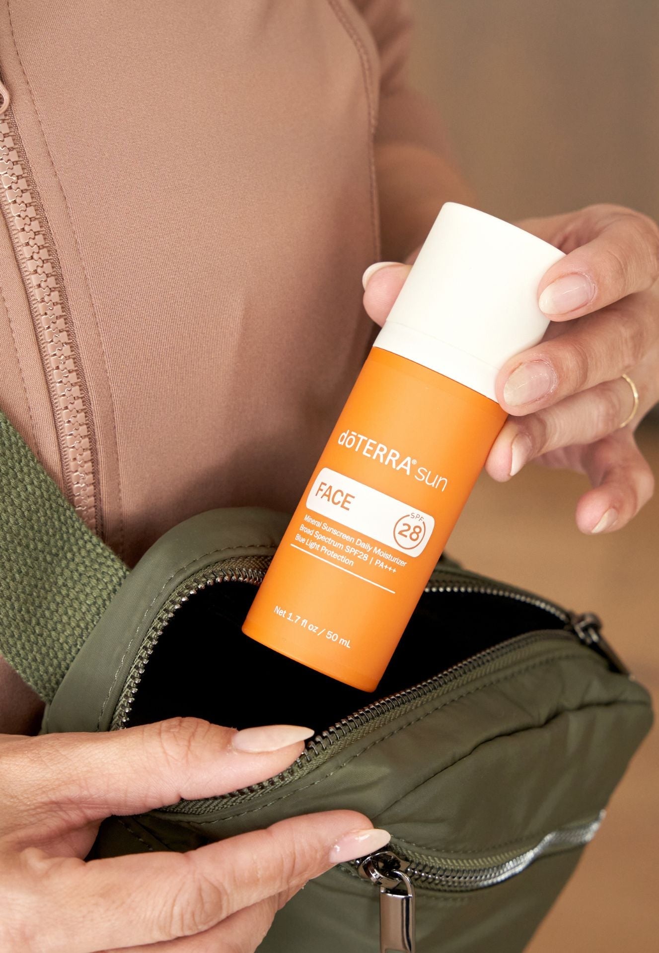 doTERRA Sun Face Mineral Sunscreen Daily Moisturizer